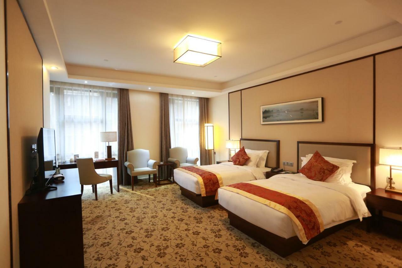 Guangzhou Seaman Club Hotel Exterior photo